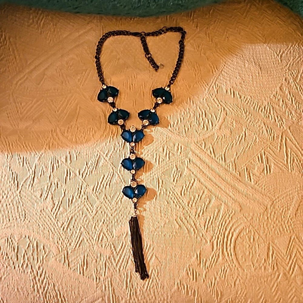 BEAUTIFUL ANTHROPOLOGIE NECKLACE WITH SUBSTANTIAL CUT GLASS WITH BRASS CLOSURE
